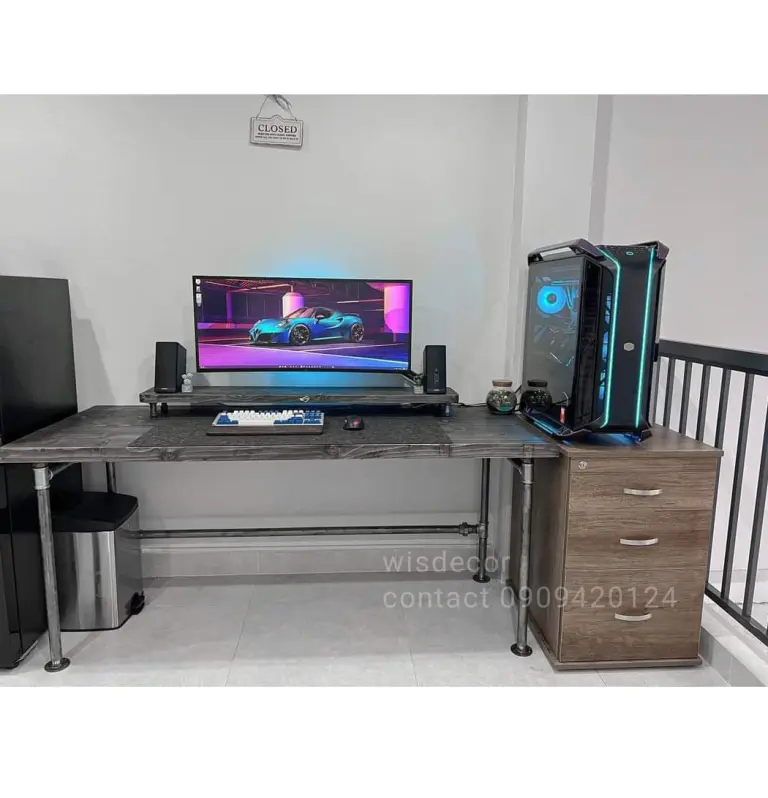 bàn làm việc gỗ thông chân ống nước