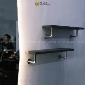 Kệ gỗ gắn tường vintage Kệ gỗ gắn tường vintage