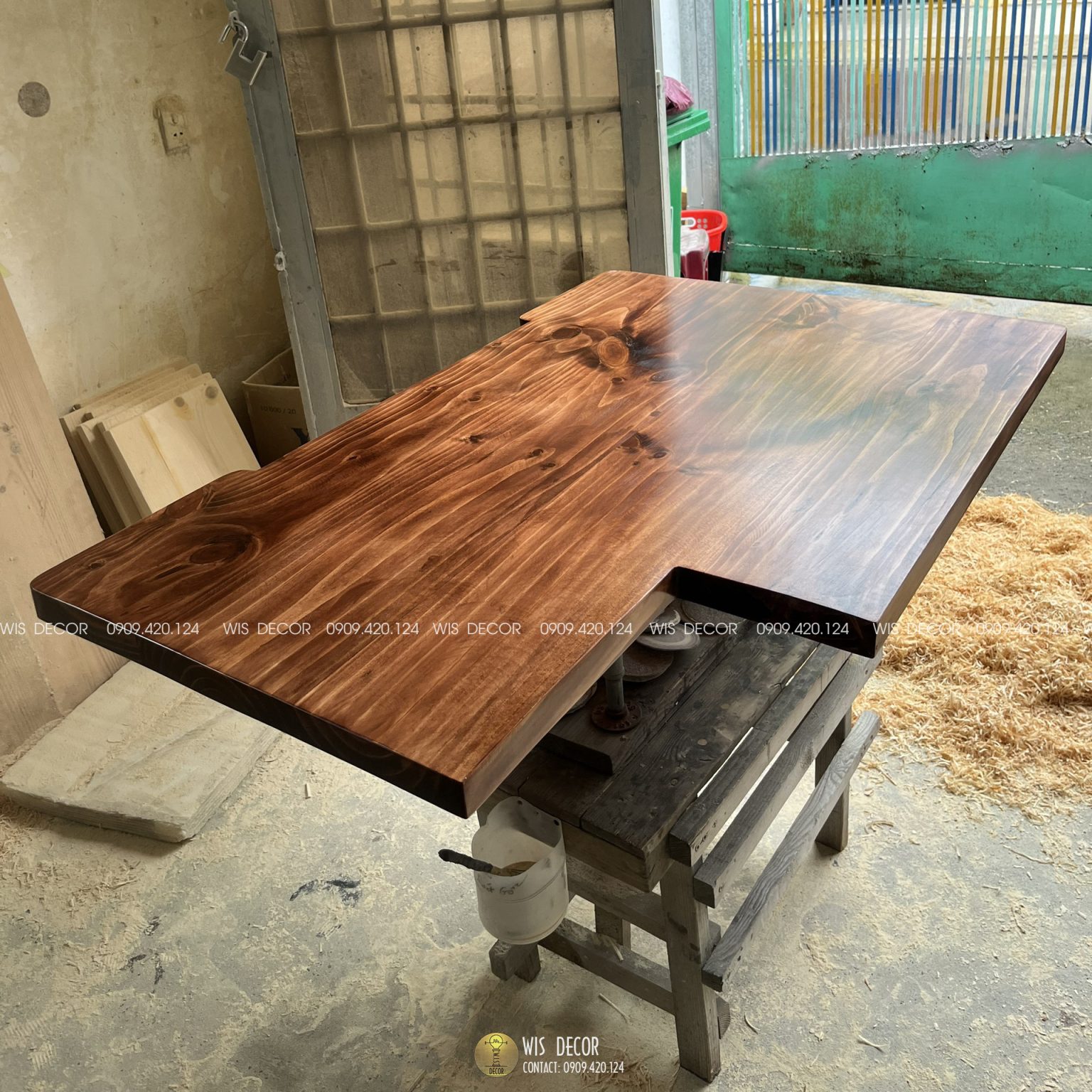 Mặt bàn gỗ thông tự nhiên 4cm kích thước theo yêu cầu 22 Mặt bàn gỗ thông tự nhiên 4cm kích thước theo yêu cầu Wisdecor