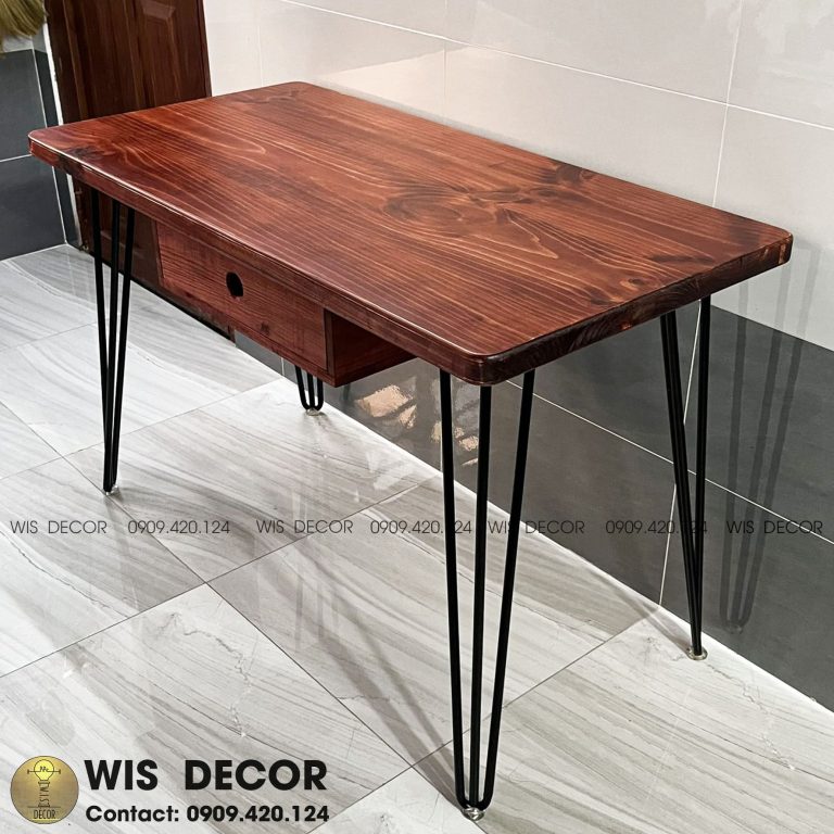 bàn làm việc gỗ thông